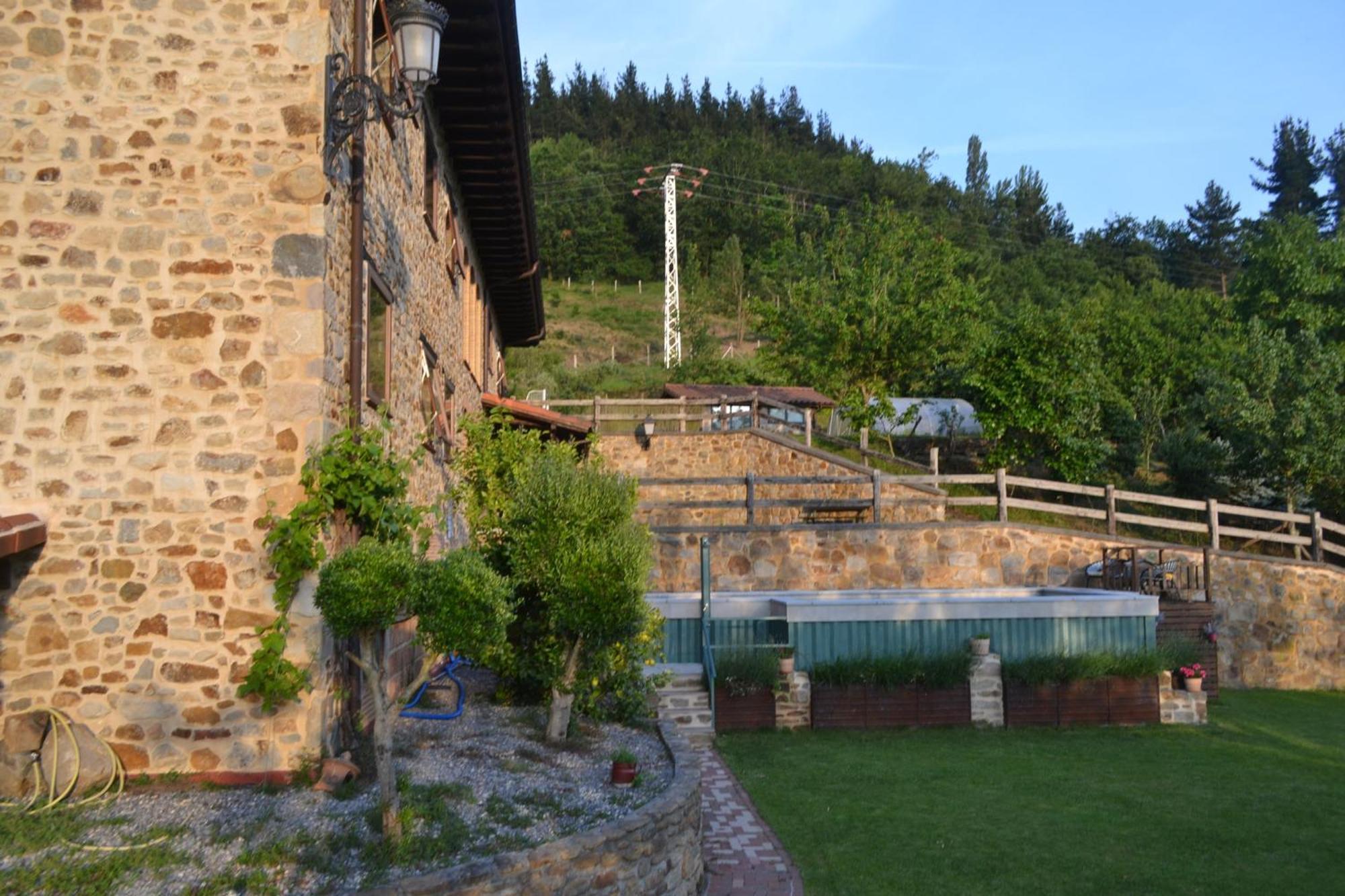 Gorosarri Apartment Escoriaza Exterior photo